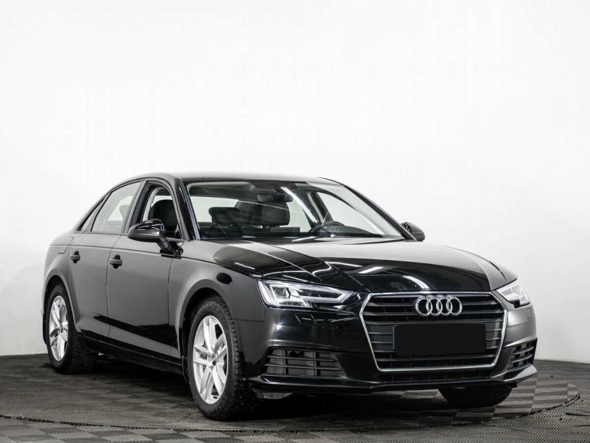 Б/У Ауди А4 2018 года. Фото: #2