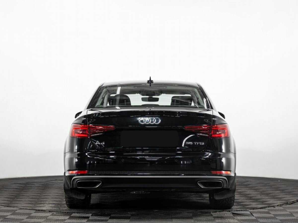 Б/У Ауди А4 2018 года. Фото: #4