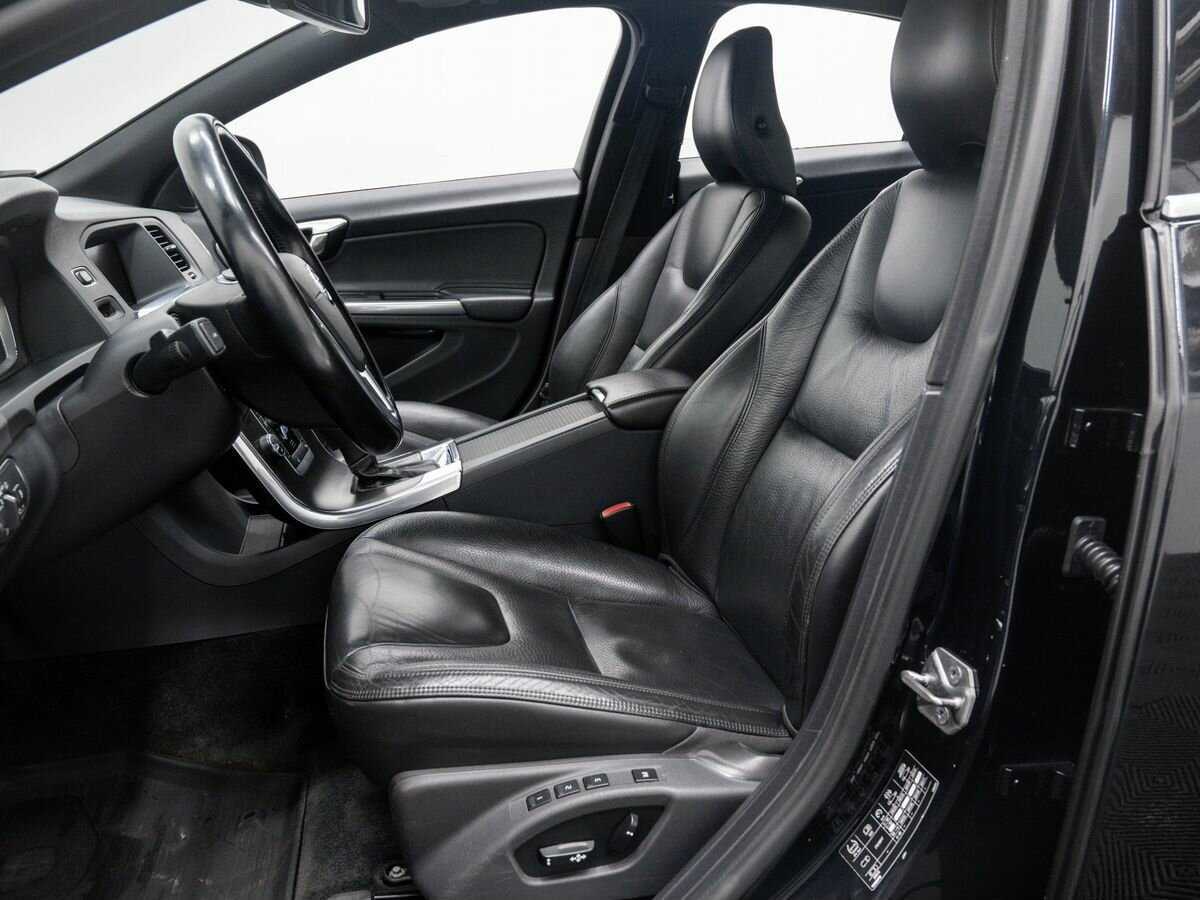 Б/У Вольво С60 2013 года. Фото: #14