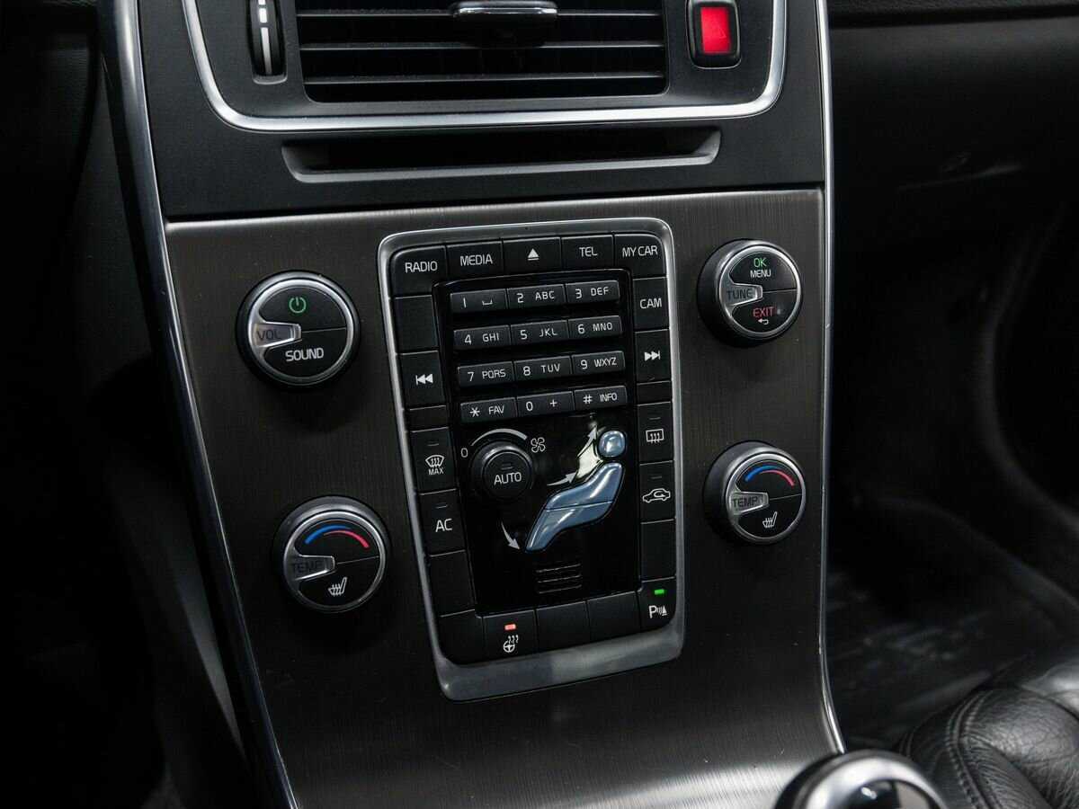 Б/У Вольво С60 2013 года. Фото: #19