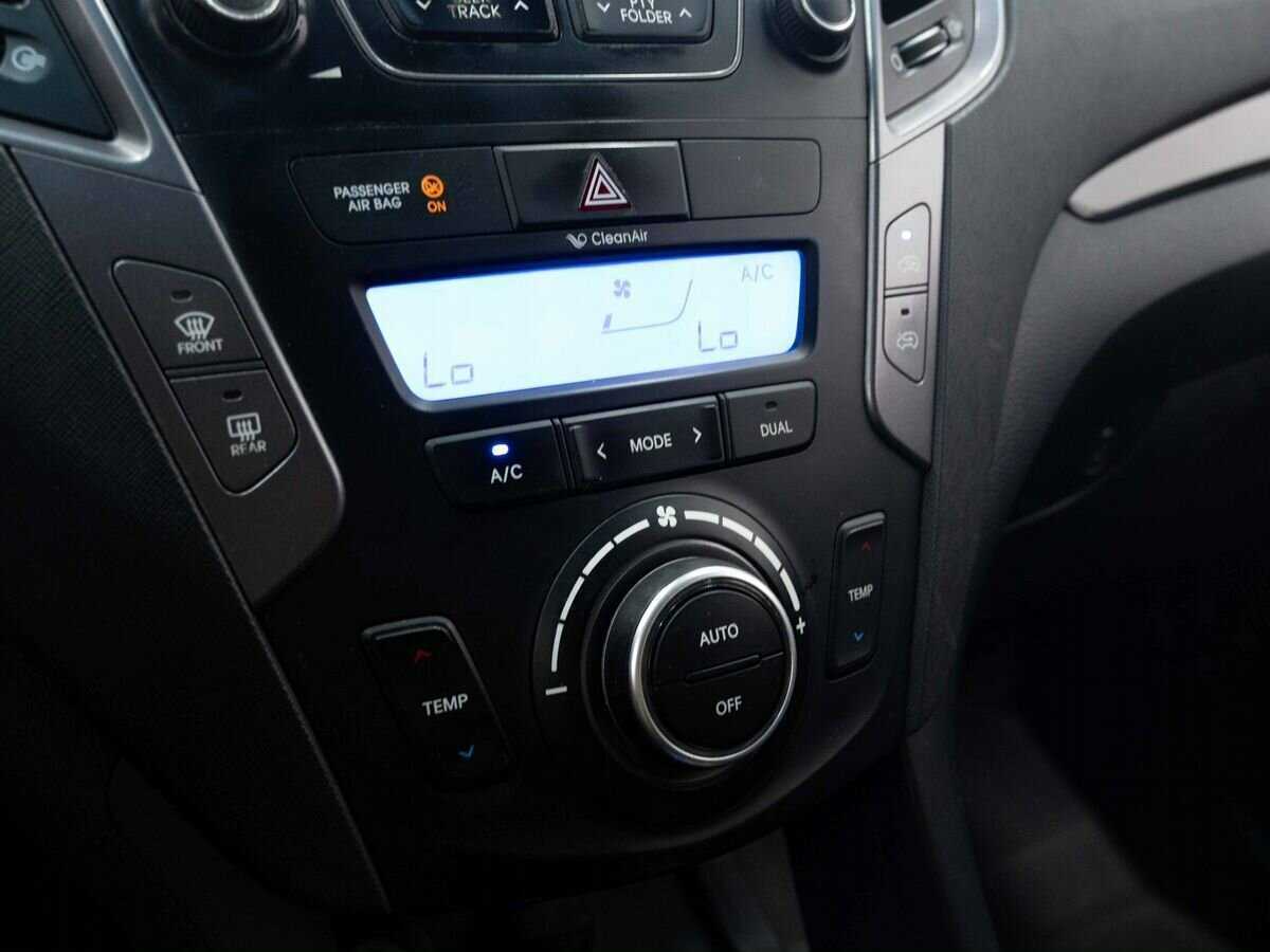 Б/У Хендай Санта Фе 2012 года. Фото: #17