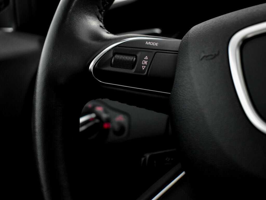 Б/У Ауди А4 2013 года. Фото: #15