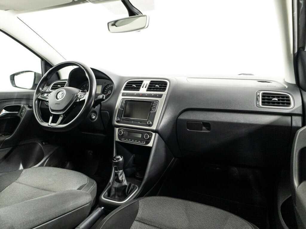 Б/У Фольксваген Поло 2018 года. Фото: #8