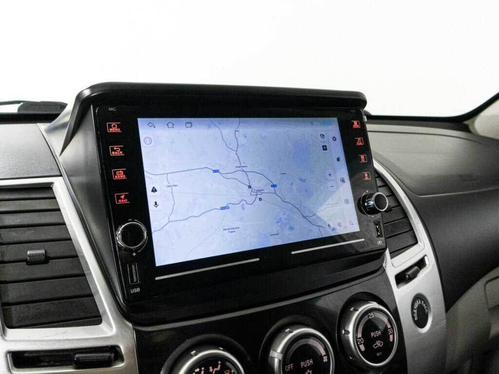 Б/У Митсубиши Паджеро Спорт 2014 года. Фото: #14