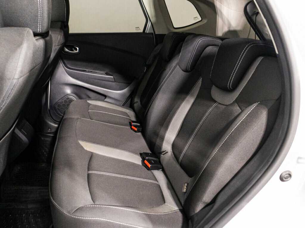 Б/У Рено Каптюр 2021 года. Фото: #9