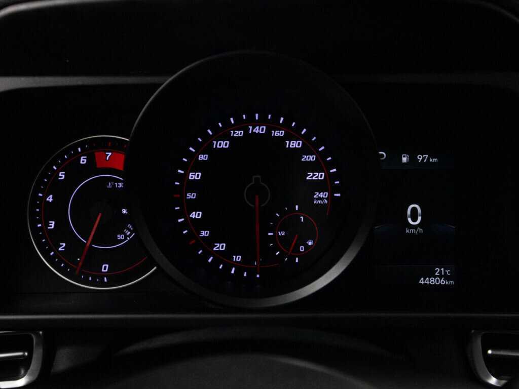 Б/У Хендай Елантра 2021 года. Фото: #11