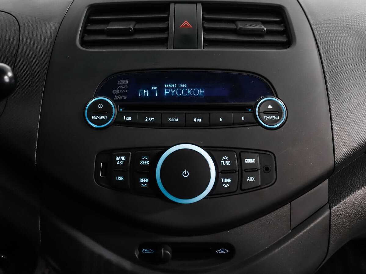 Б/У Шевроле Спарк 2013 года. Фото: #12