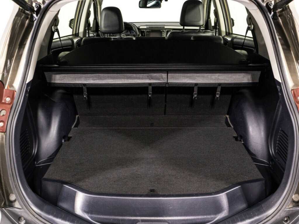 Б/У Тойота Рав4 2013 года. Фото: #14