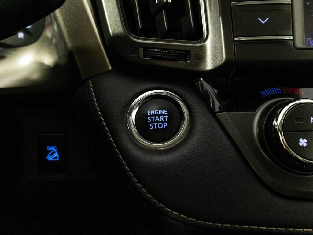 Б/У Тойота Рав4 2013 года. Фото: #20