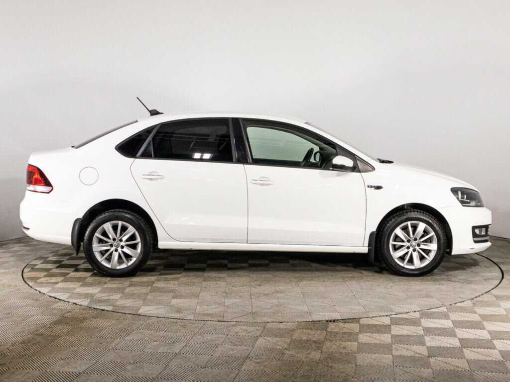 Б/У Фольксваген Поло 2017 года. Фото: #3