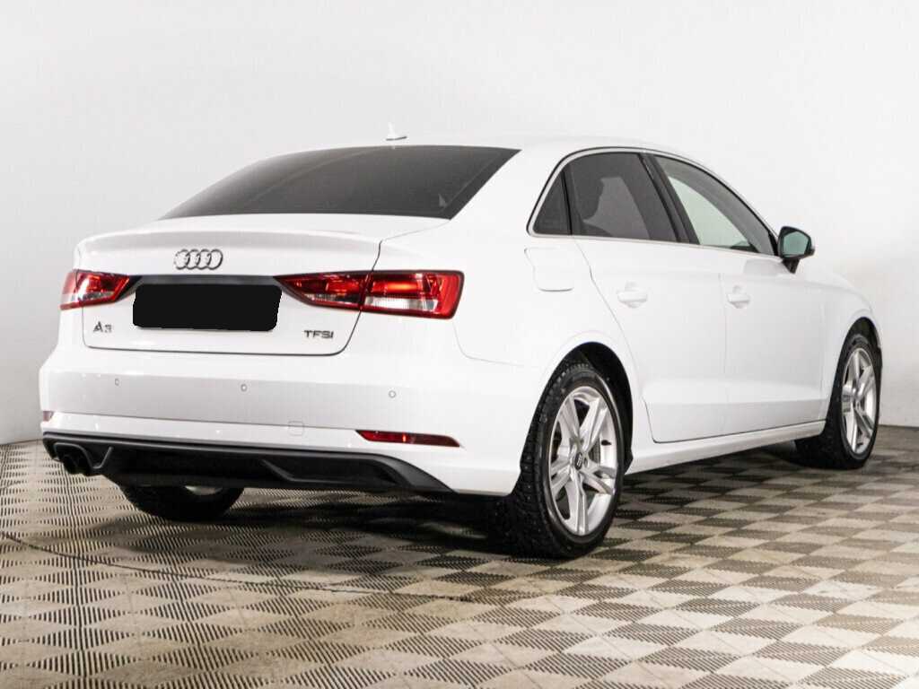 Б/У Ауди А3 2017 года. Фото: #4