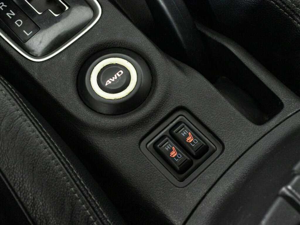 Б/У Митсубиши Оутлэндер 2013 года. Фото: #15