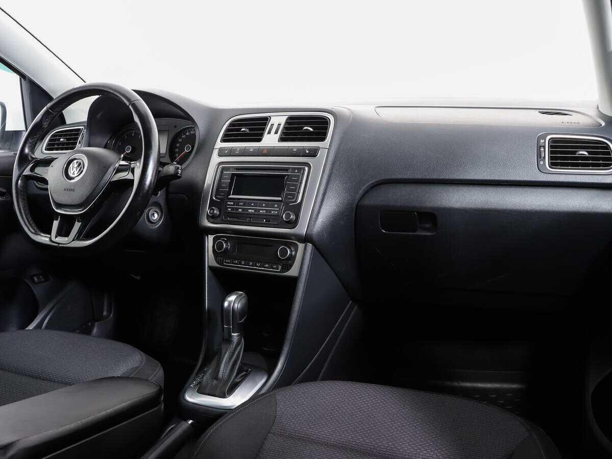 Б/У Фольксваген Поло 2017 года. Фото: #7