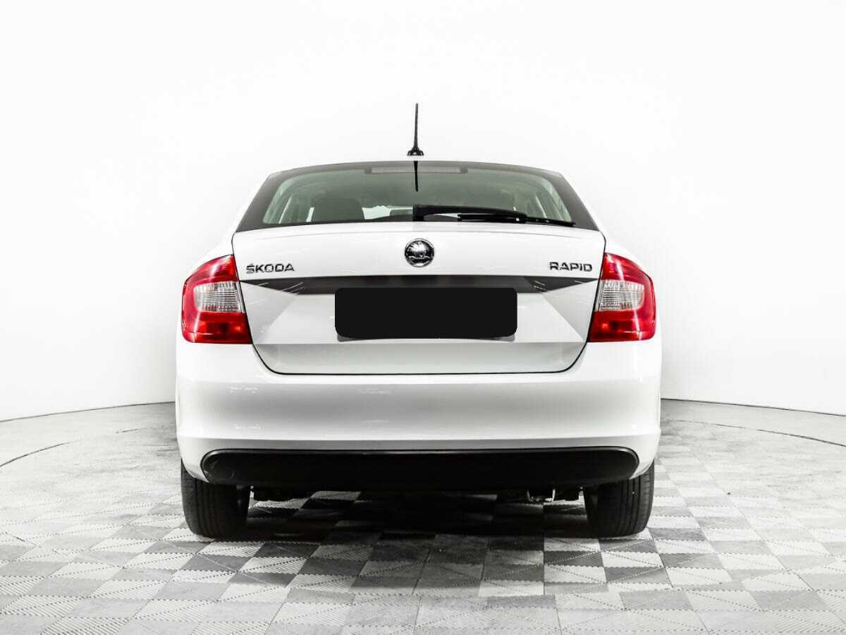 Б/У Шкода Рапид 2017 года. Фото: #5