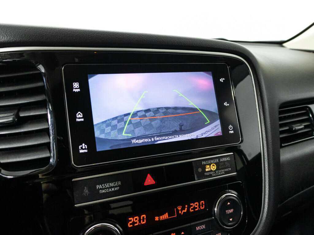 Б/У Митсубиши Оутлэндер 2019 года. Фото: #11