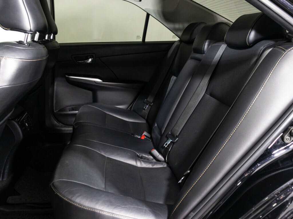 Б/У Тойота Камри 2016 года. Фото: #9