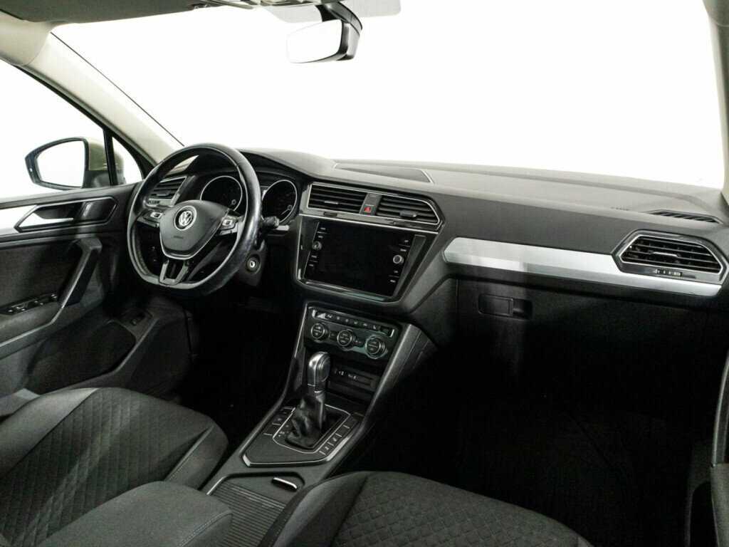 Б/У Фольксваген Тигуан 2017 года. Фото: #8