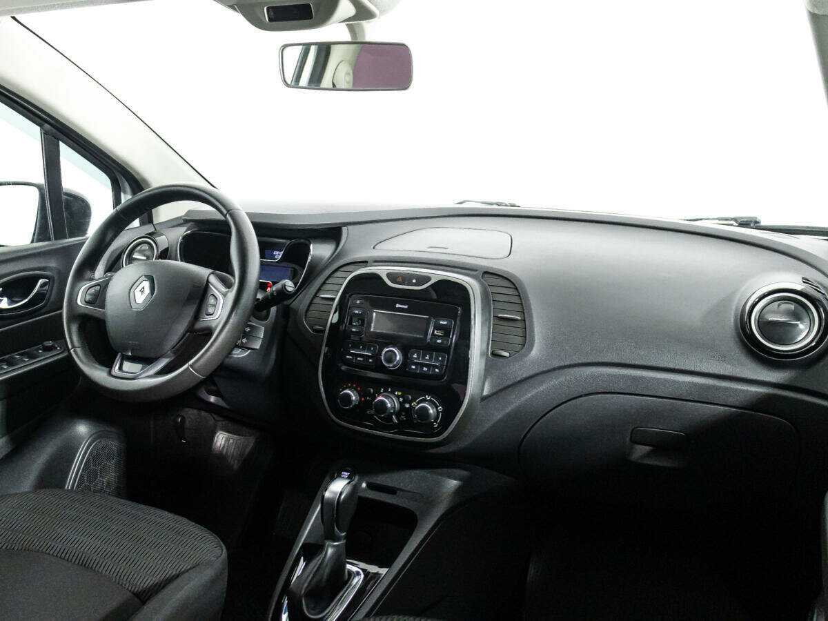 Б/У Рено Каптюр 2017 года. Фото: #8