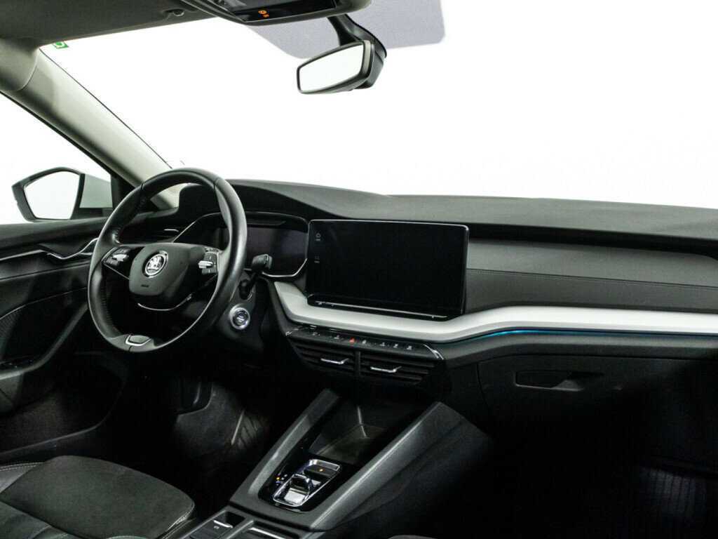 Б/У Шкода Октавия 2020 года. Фото: #8