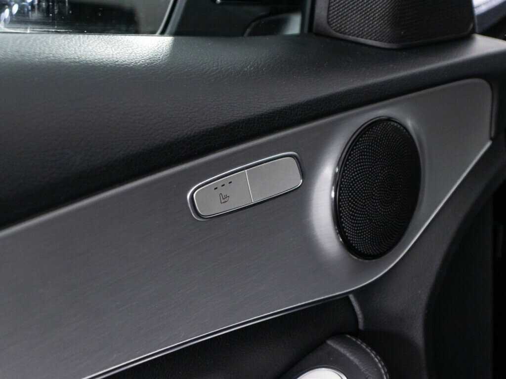 Б/У Мерседес-Бенц Ц-Класс 2016 года. Фото: #16