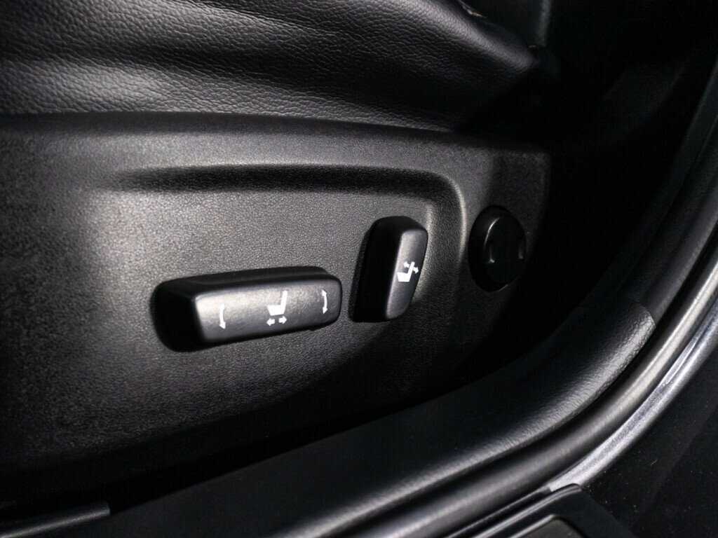 Б/У Тойота Камри 2012 года. Фото: #18