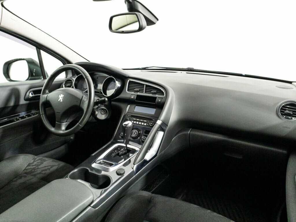 Б/У Пежо 3008 2012 года. Фото: #8