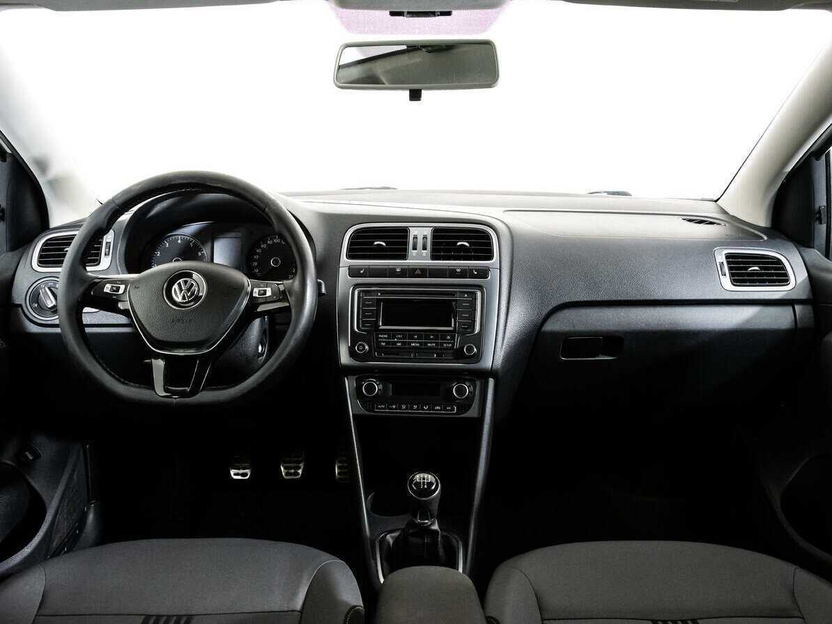 Б/У Фольксваген Поло 2016 года. Фото: #9