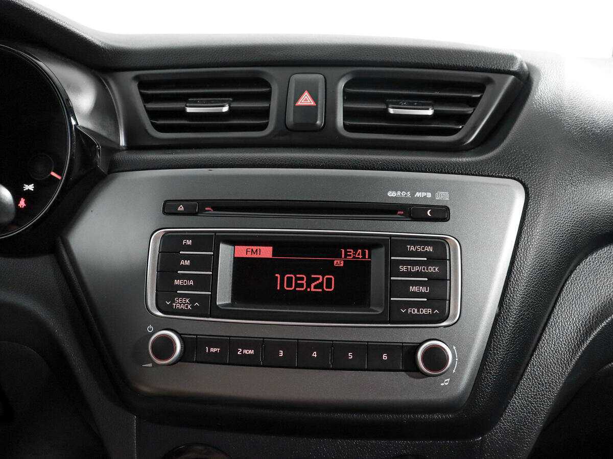 Б/У Киа Рио 2015 года. Фото: #10