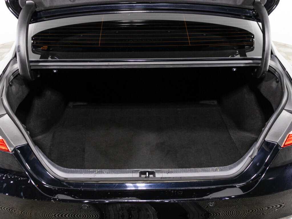 Б/У Тойота Камри 2021 года. Фото: #13