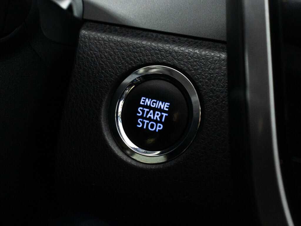 Б/У Тойота Камри 2021 года. Фото: #16