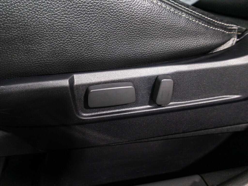 Б/У Митсубиши АС-Икс 2014 года. Фото: #16