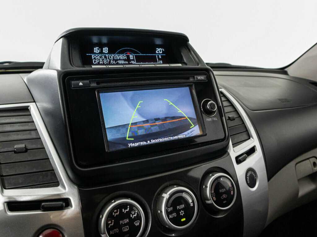 Б/У Митсубиши Паджеро Спорт 2014 года. Фото: #14