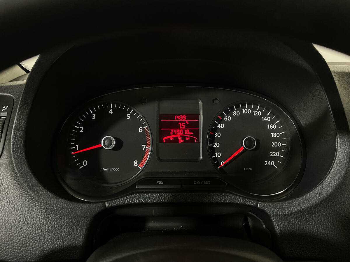 Б/У Фольксваген Поло 2012 года. Фото: #10