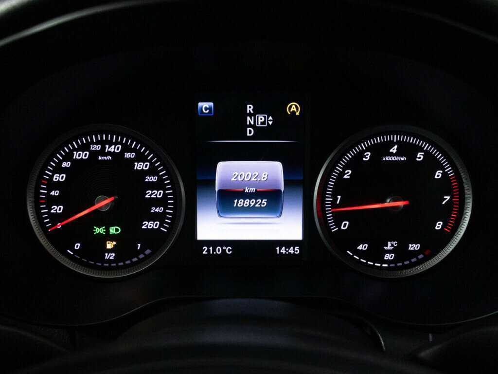 Б/У Мерседес-Бенц Ц-Класс 2014 года. Фото: #11