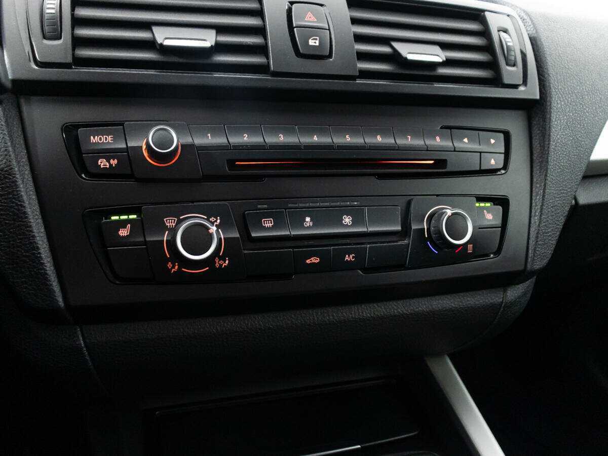 Б/У БМВ 1 серии 2012 года. Фото: #15