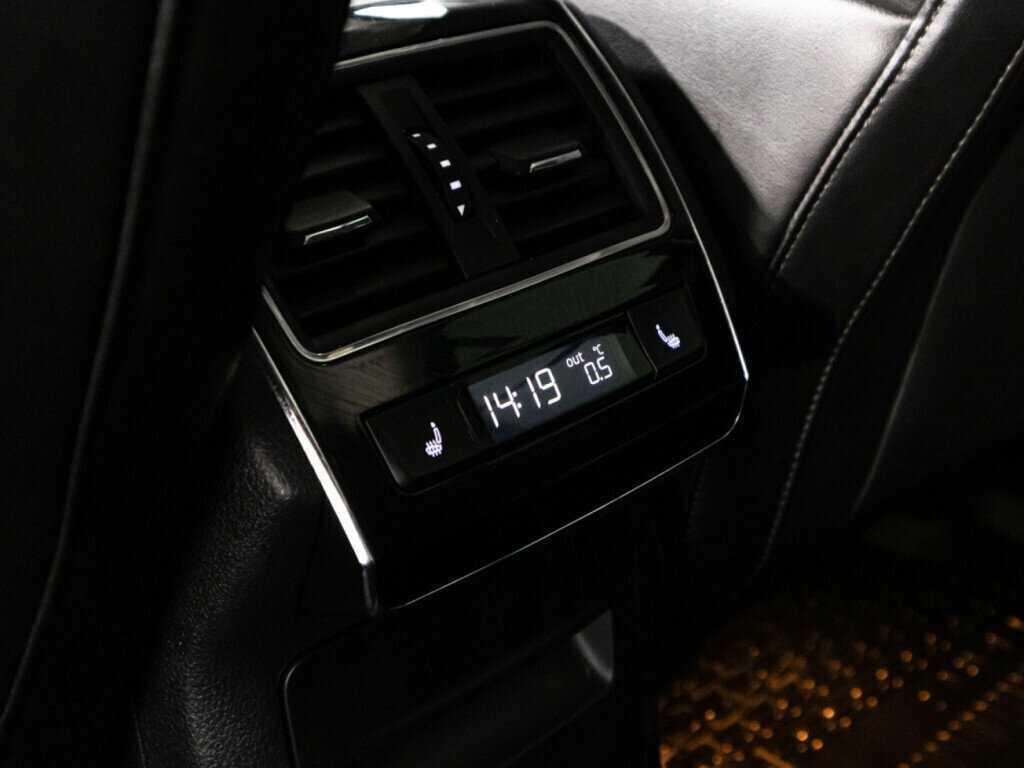 Б/У Шкода Суперб 2018 года. Фото: #17