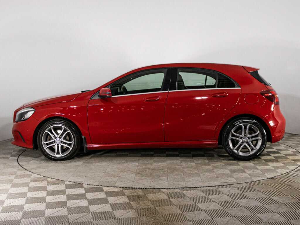 Б/У Мерседес-Бенц А-Класс 2016 года. Фото: #7