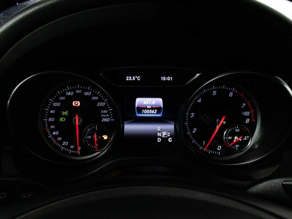 Б/У Мерседес-Бенц А-Класс 2016 года. Фото: #11