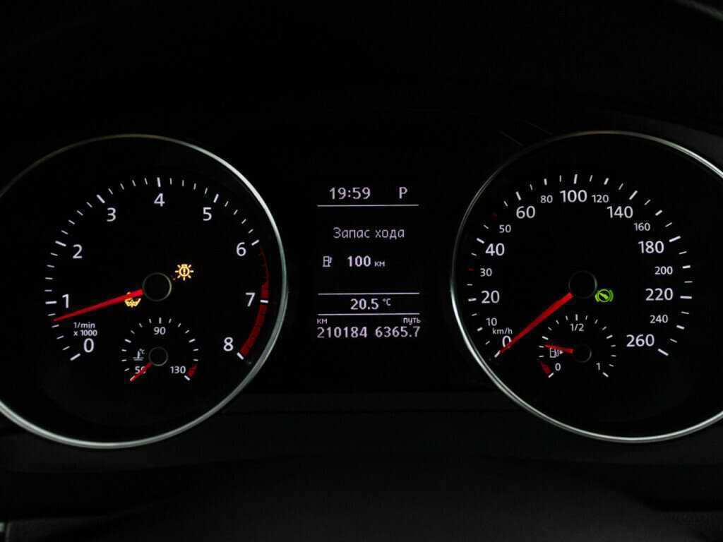 Б/У Фольксваген Джетта 2017 года. Фото: #11