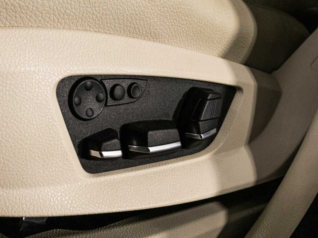 Б/У БМВ 5 серии 2012 года. Фото: #21