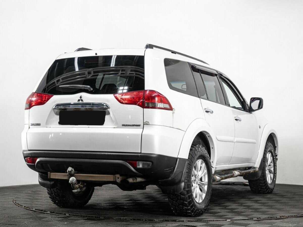 Б/У Митсубиши Паджеро Спорт 2014 года. Фото: #3