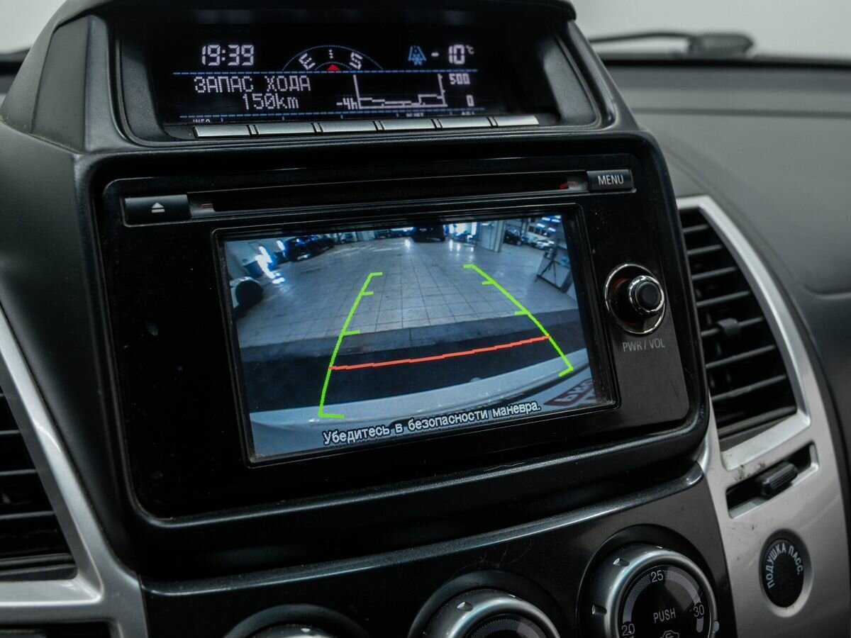 Б/У Митсубиши Паджеро Спорт 2014 года. Фото: #18