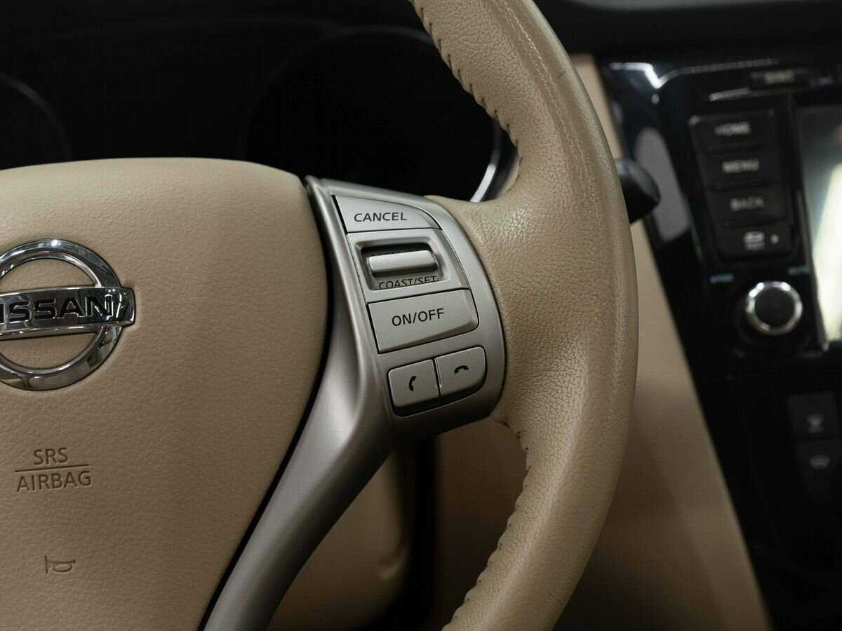 Б/У Ниссан Икс-Трейл 2016 года. Фото: #17