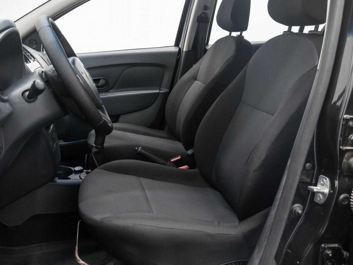 Б/У Рено Сандеро 2016 года. Фото: #12