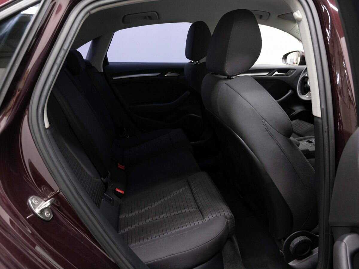 Б/У Ауди А3 2013 года. Фото: #10