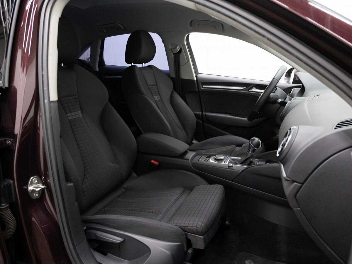 Б/У Ауди А3 2013 года. Фото: #12