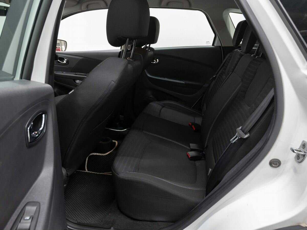 Б/У Рено Каптюр 2017 года. Фото: #8