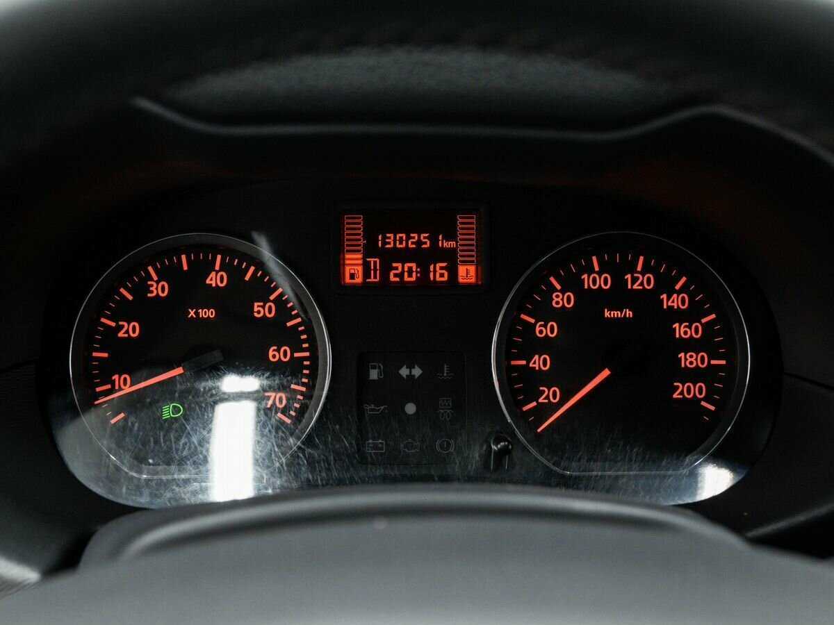 Б/У Ниссан Террано 2015 года. Фото: #19