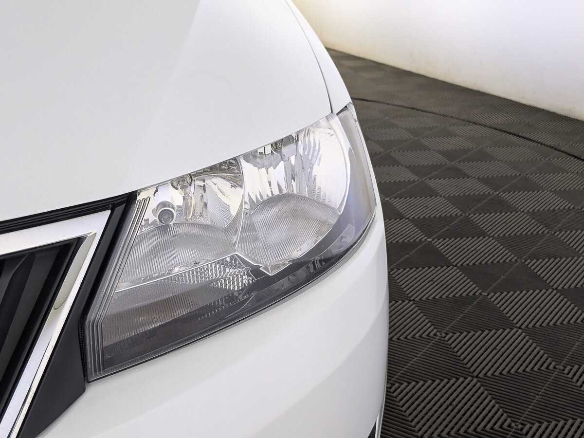 Б/У Шкода Рапид 2019 года. Фото: #9