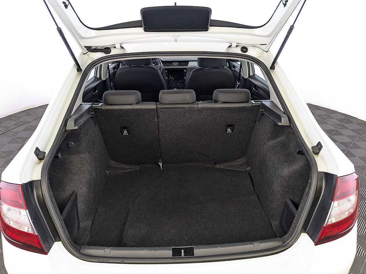 Б/У Шкода Рапид 2019 года. Фото: #9